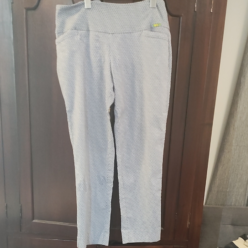 Stylish Blue Dotted Women's Capri Golf Trousers By SWING